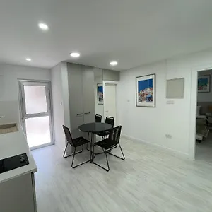 2* Ξενοδοχείο με διαμερίσματα Levante